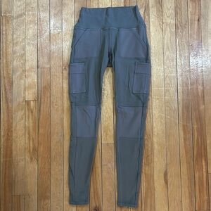 ALO YOGA XXS High-Waisted Cargo Leggings in Olive Green